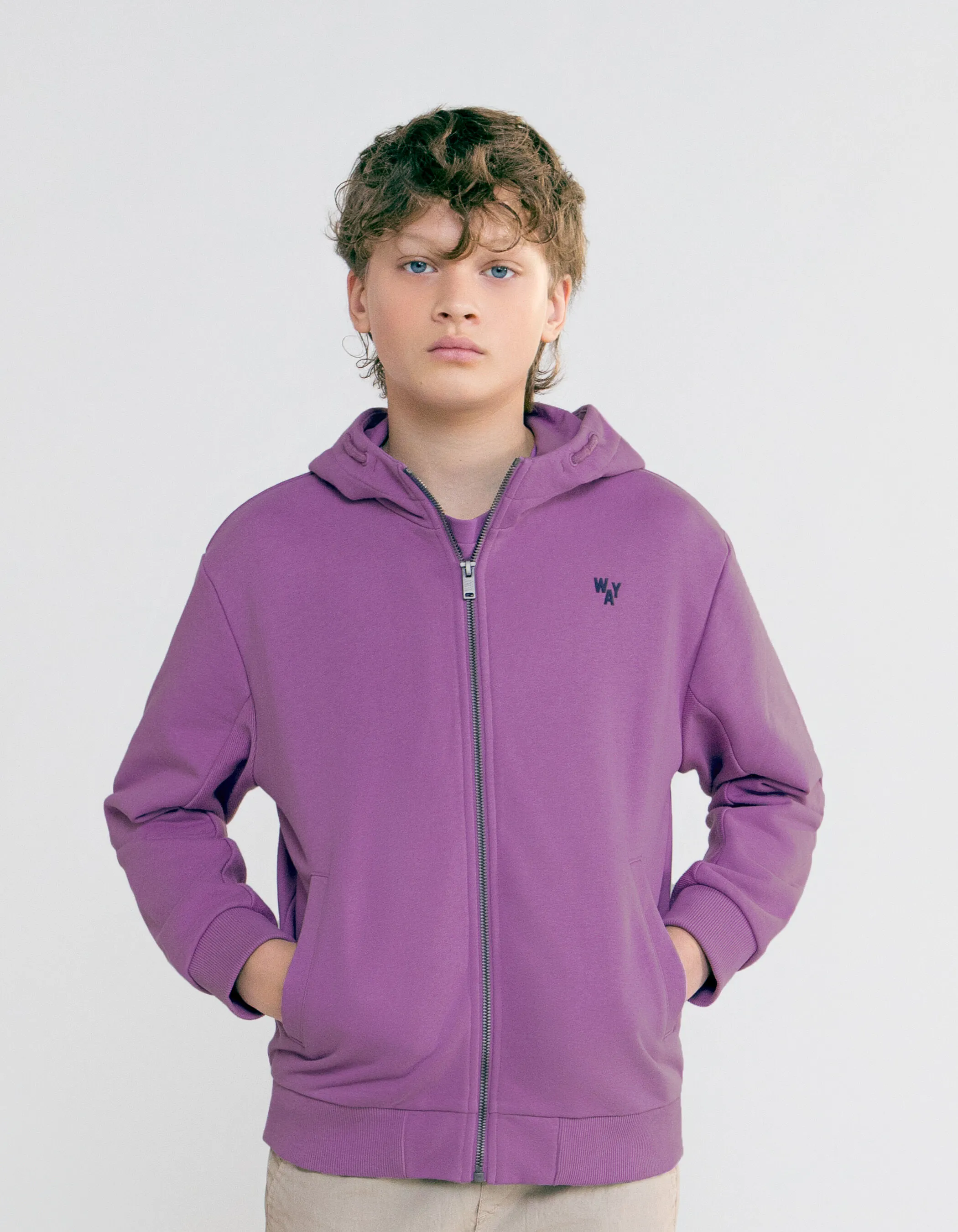 Cardigan violet maxi message brodé dos garçon