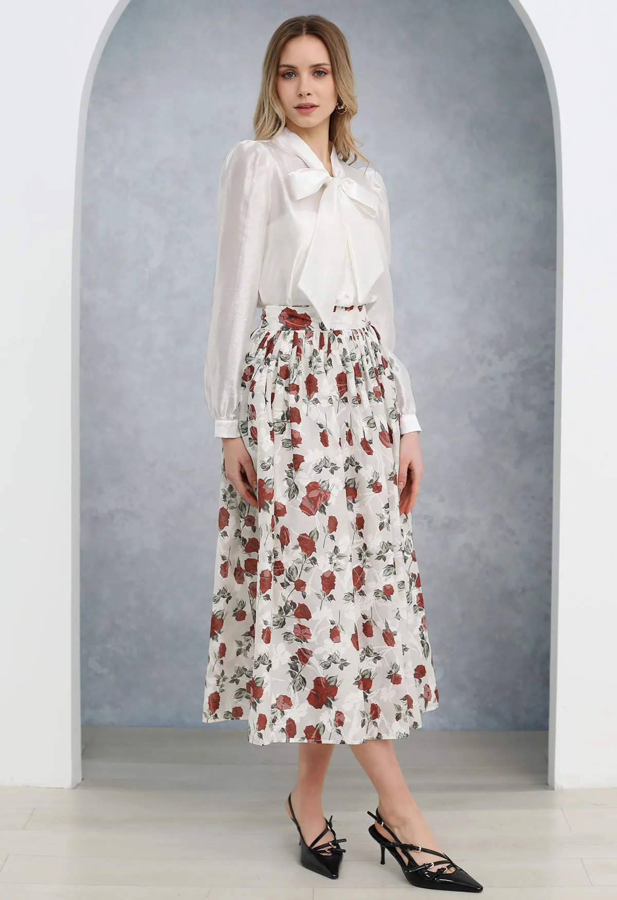 Chemise avec nœud noué en satin texturé blanc