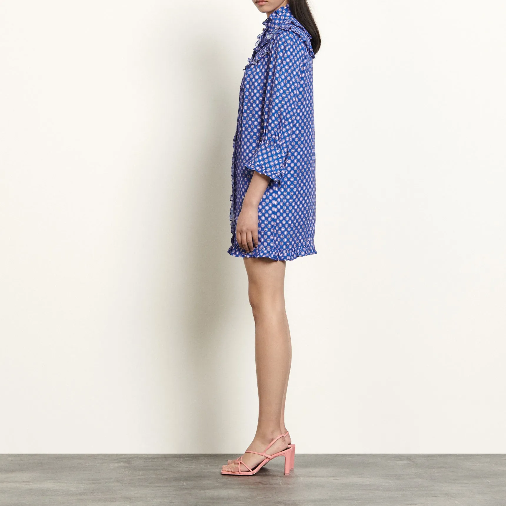 Robe courte imprimée à manches longues