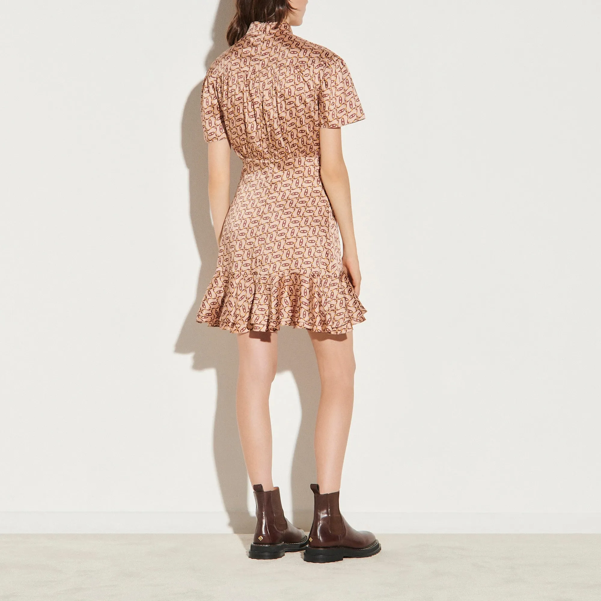 Robe imprimée avec col cravate à nouer