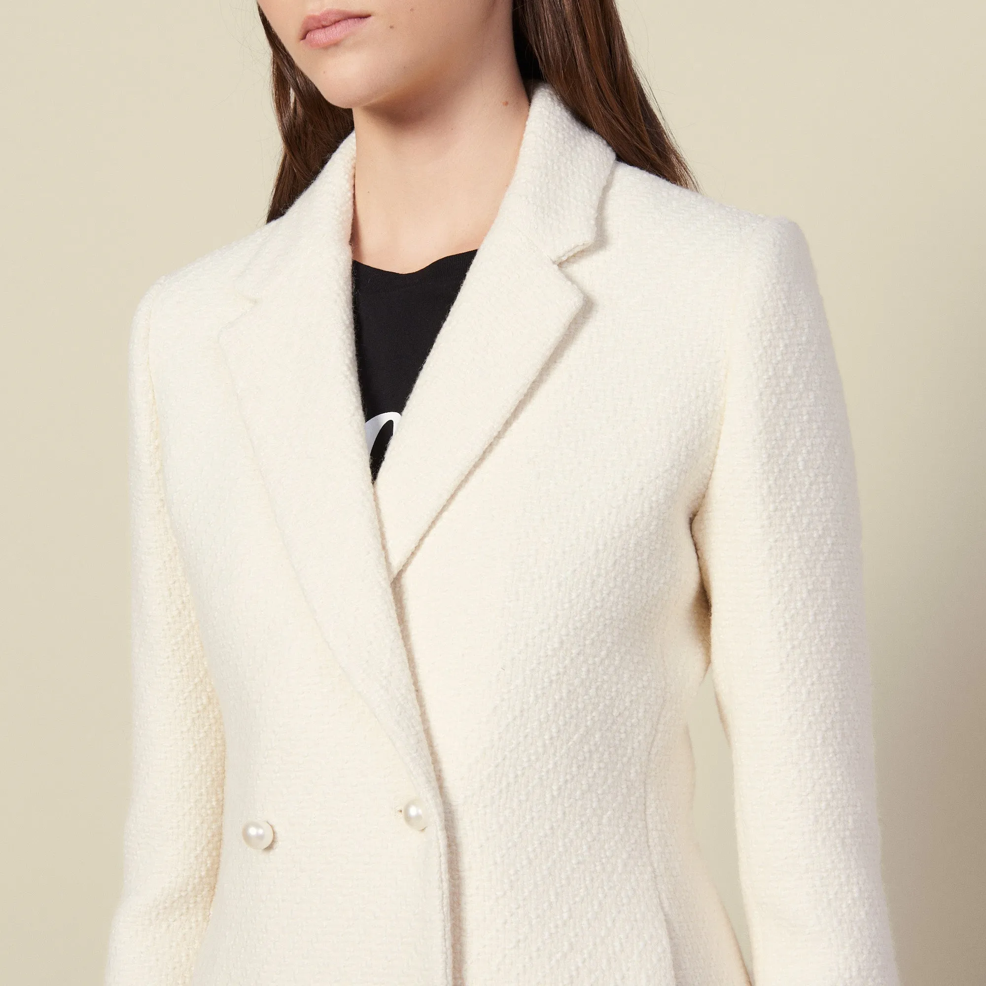 Veste en tweed ornée de boutons perles